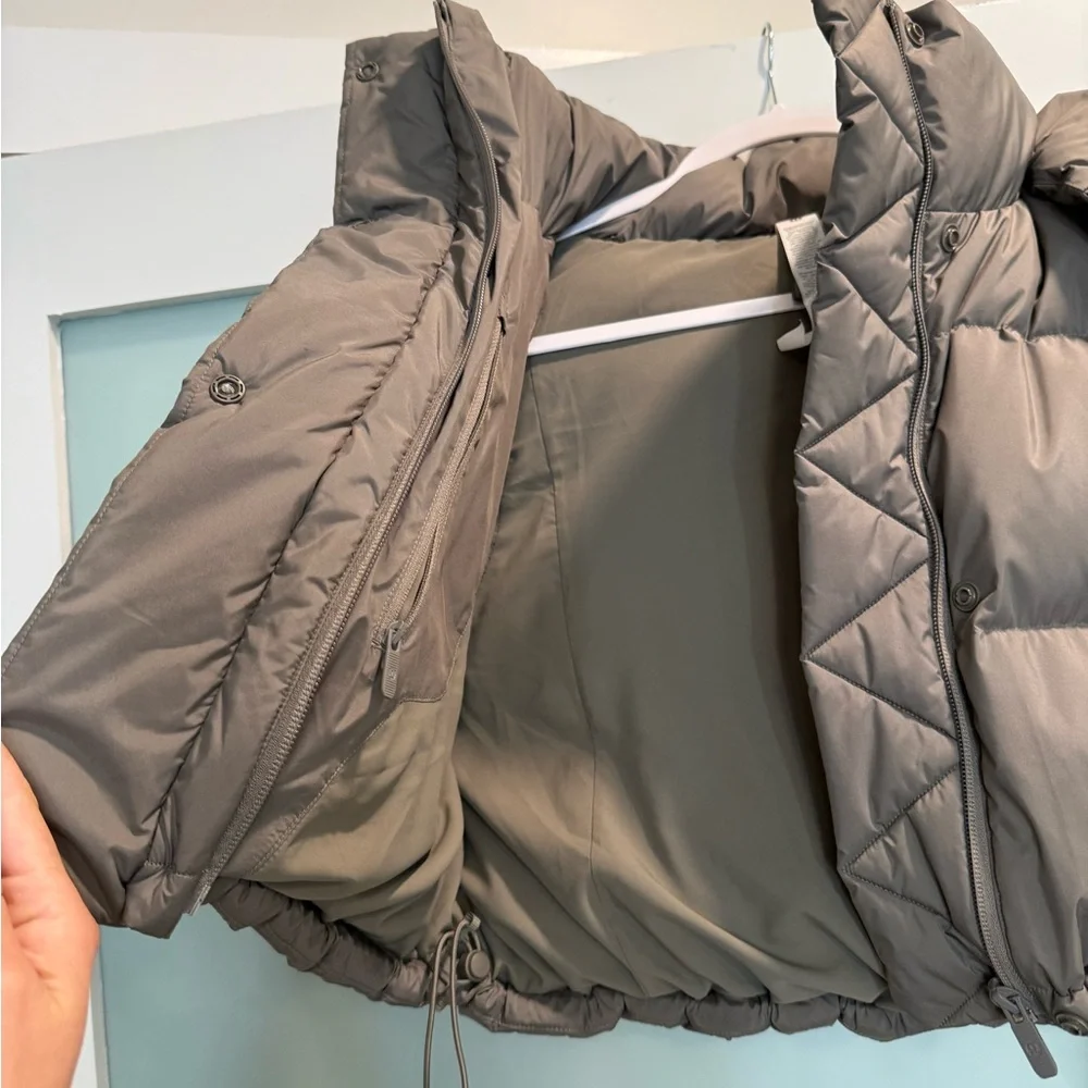 Lululemon Wunder puff cropped puffer vest - Picture 3 of 5